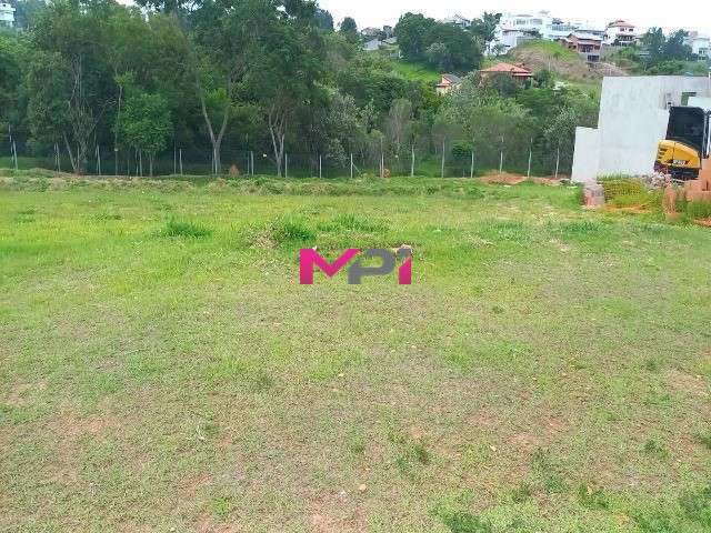 TERREN0 COM 800 m ² A VENDA NO CONDOMÍNIO TERRAS DA ALVORADA - JUNDIAÍ.