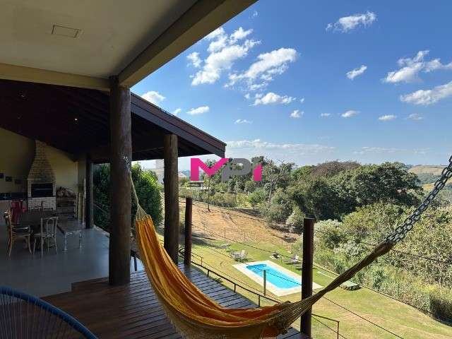 Casa a venda no condomínio parque da fazenda - itatiba/sp. 295 metros - 06 quartos - quintal com piscina