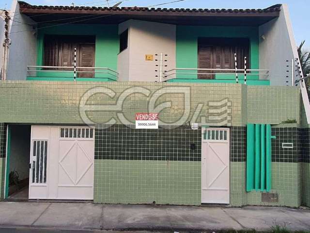 Casa à venda no bairro Luzia - Aracaju/SE