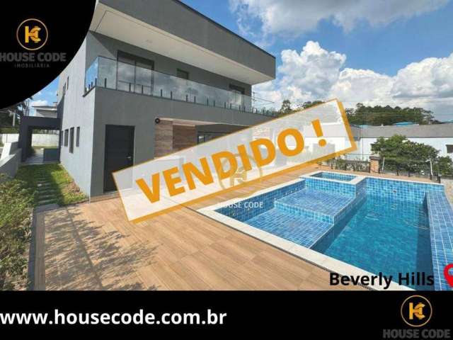 Casa com 4 quartos, 429 m² por R$ 2.600.000 - Berverly Hills- Jandira/SP