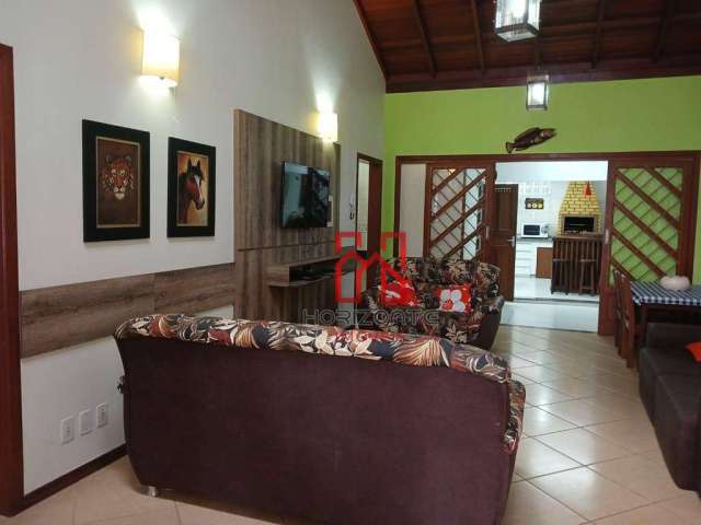 Casa com 4 dormitórios à venda, 210 m² por R$ 1.915.000,00 - Canasvieiras - Florianópolis/SC