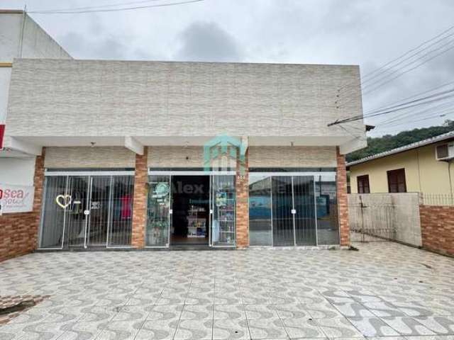 Casa e 3 Salas Comerciais