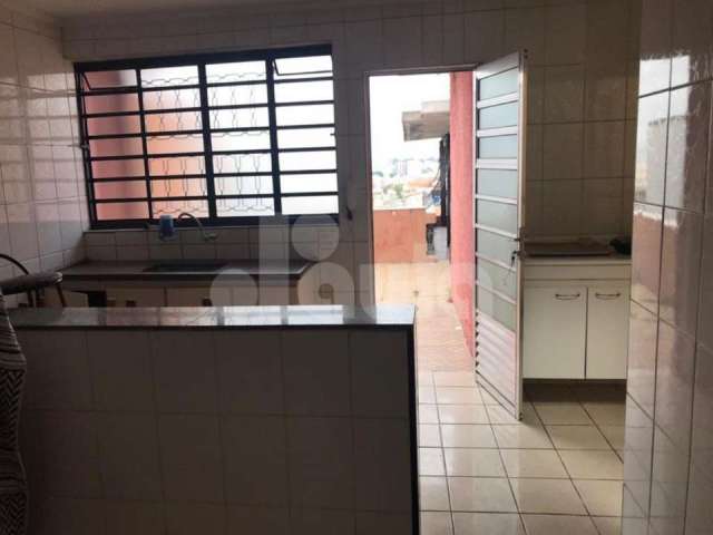 Sobrado com 2 casas na Vila Palmares, Santo André, 232m2, casa na frente com 3 dormitorios e fundos com 2 dormitorios, churrasqueira e 2 vagas