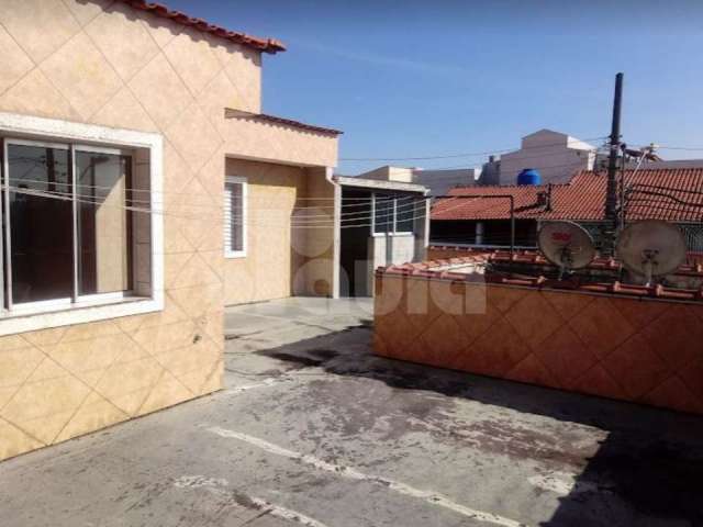 Casa com Salão Comercial no Parque Novo Oratório Santo Andre