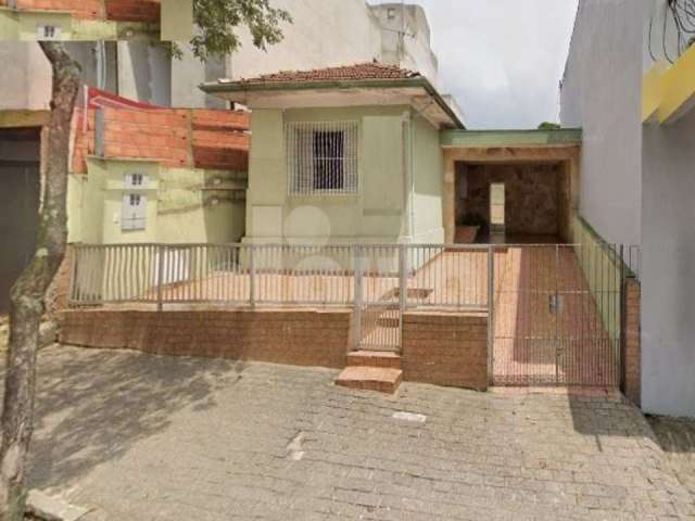 Casa térrea Vila humaitá 400 m² de terreno 2 dormitórios Edícula 2 vagas e quintal