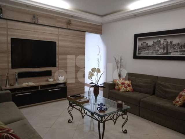 Sobrado  235m², 3 Dormitórios, 4 Vagas na Vila Homero Thon - Santo André