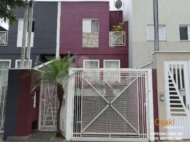 Imperdível sobrado à venda em Santo André-SP, Vila Scarpelli! 3 quartos, 1 suíte, 2 salas, 4 banheiros, 4 vagas de garagem e 203m².