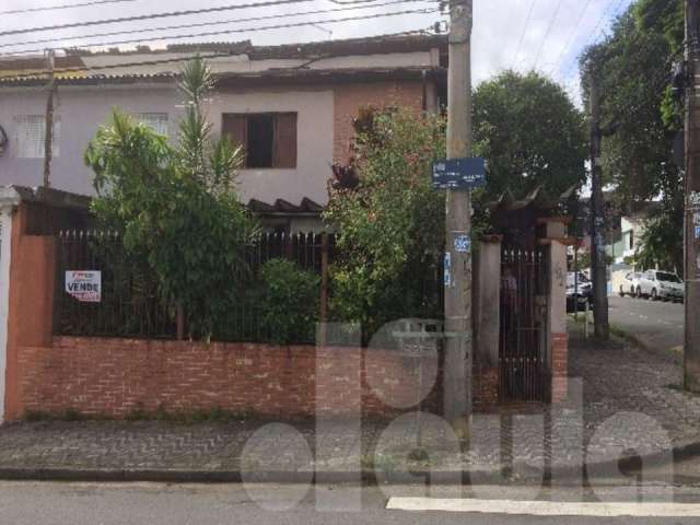 Sobrado de 198m² à venda na Vila Bastos, Santo André: 4 quartos, 2 suítes, 2 salas, 3 banheiros e 4 vagas