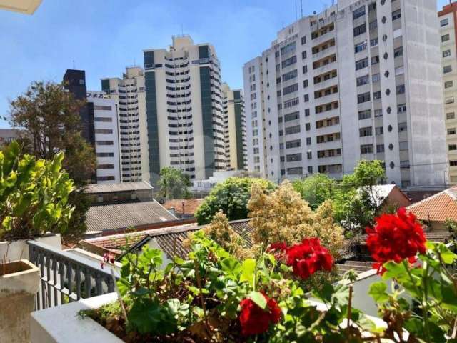 Apartamento à Venda na Vila Assunção, Santo André-SP: 3 Quartos, 1 Suíte, 2 Salas, 4 Banheiros, 2 Vagas, 192m². Venha Conferir!