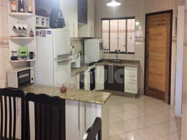 Sobrado com 240m² 3 dormitórios sendo 1 suíte, 4 vagas, Jardim Utinga, Santo Andre