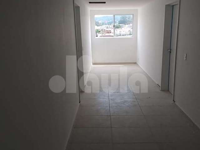 Apartamento 40 m², Jardim Vila Rica, Santo André, 2 quartos, 1 banheiro e 1 vaga de garagem.