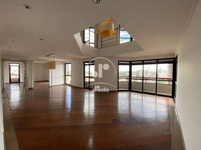 Apartamento duplex. Vila Bastos, com 298m2, 5 dormitórios, sendo 2 suítes e 1 closet, total de 7 banheiros, 6 vagas e lazer.