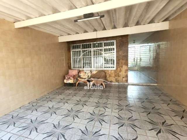 Casa de 182m² à venda em Santo André-SP, Parque Jaçatuba: 3 quartos, 1 suíte, sala, 4 banheiros e 2 vagas. Imperdível!