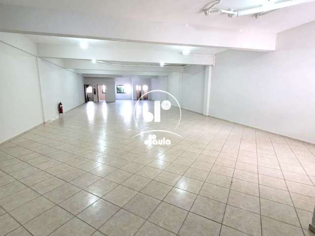 Salão Comercial para Locação na Vila Luzita, Santo André-SP: 1 Sala, 2 Banheiros, 250m² de Área