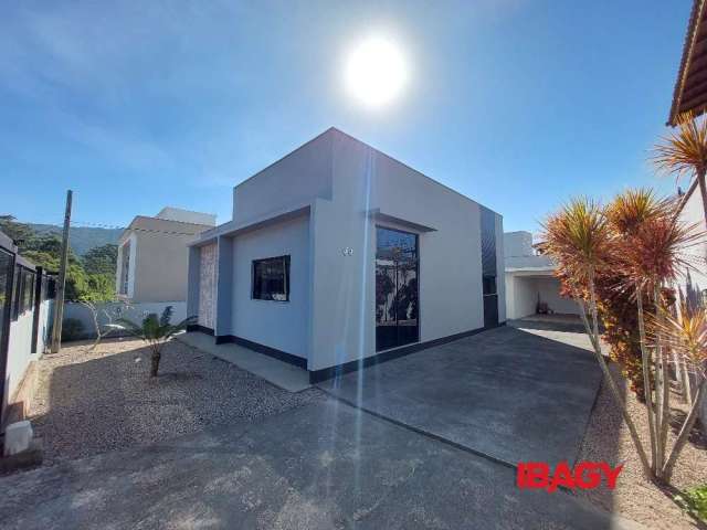 Casa com 1 quarto para alugar na Maria Ana Cameu, 44, Rio Tavares, Florianópolis, 56 m2 por R$ 5.600