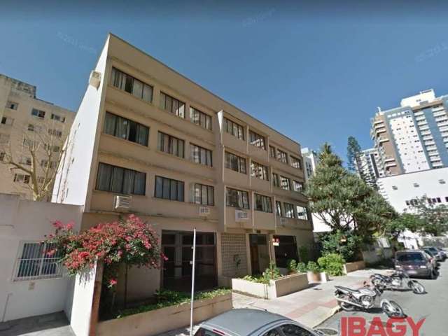 Apartamento com 2 quartos para alugar na Rua Henrique Bruggemann, 57, Centro, Florianópolis, 93 m2 por R$ 3.800