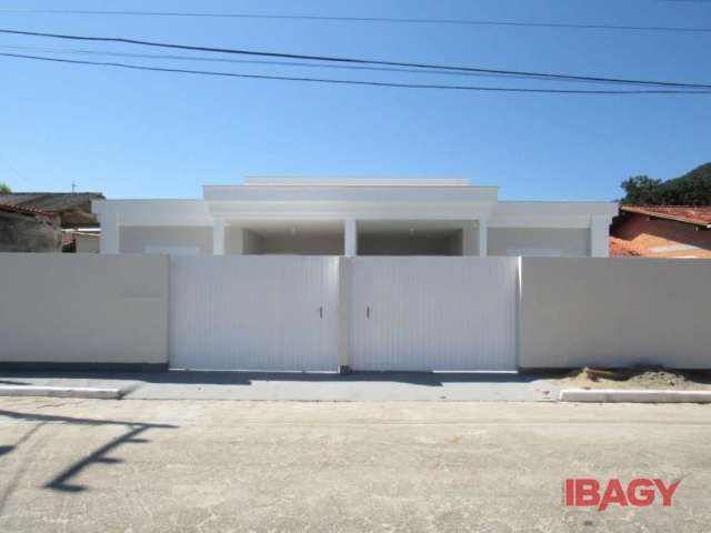 Casa com 3 quartos para alugar na Expedicionario Leonel Francolino da Silva, 127, Vargem Grande, Florianópolis, 96 m2 por R$ 3.500