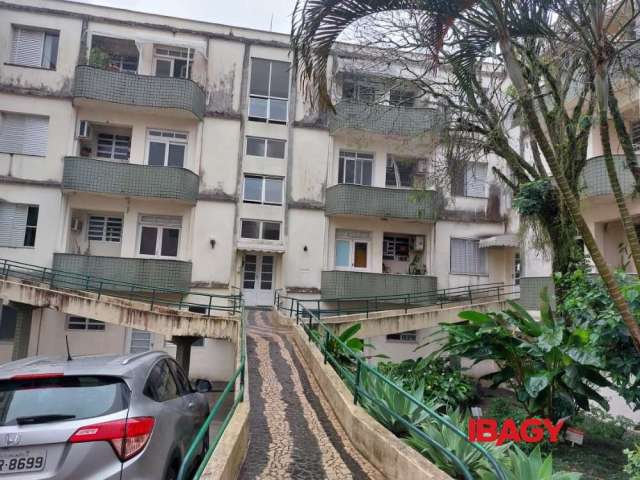 Apartamento com 2 quartos para alugar na Rua Visconde de Ouro Preto, 463, Centro, Florianópolis, 57 m2 por R$ 2.700