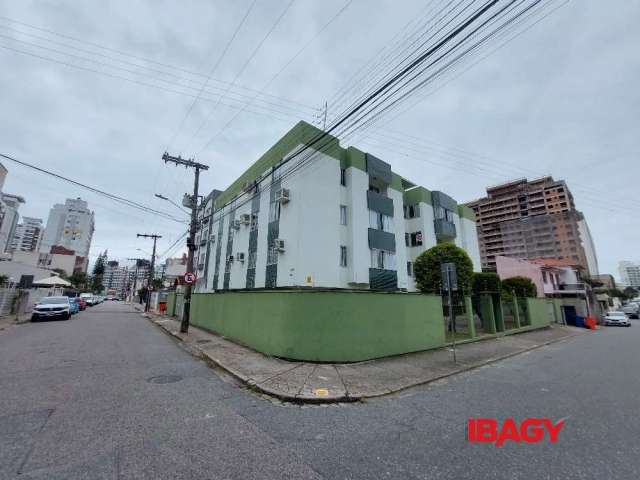 Apartamento com 3 quartos para alugar na Olavo Bilac, 255, Estreito, Florianópolis, 91 m2 por R$ 2.700