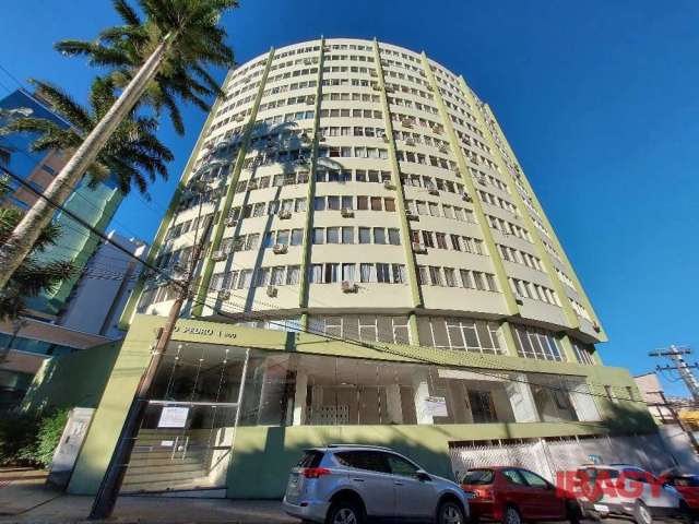 Apartamento com 1 quarto para alugar na Rua Francisco Tolentino, 800, Centro, Florianópolis, 35 m2 por R$ 2.500