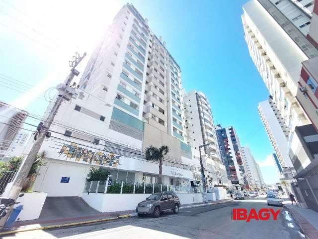 Apartamento com 2 quartos para alugar na Avenida Brigadeiro da Silva Paes, 412, Campinas, São José, 69 m2 por R$ 3.000