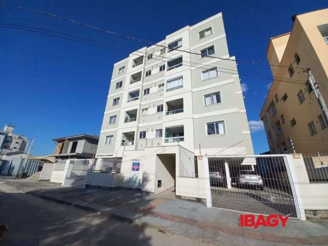 Apartamento com 2 quartos para alugar na Rua Cecilia Maria Espindola, 131, Nova Palhoça, Palhoça, 79 m2 por R$ 2.400