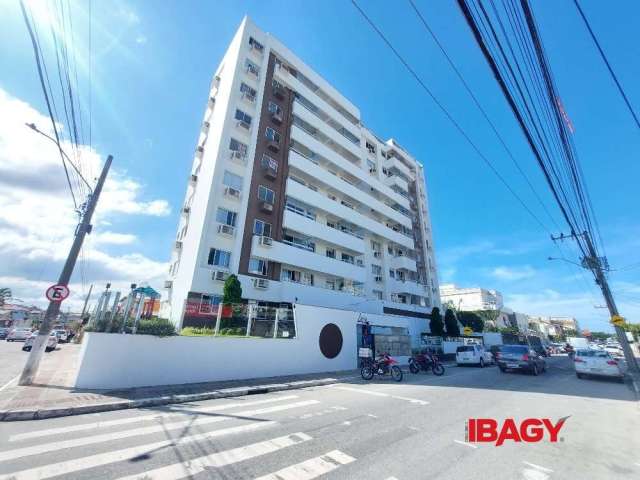 Apartamento com 3 quartos para alugar na Rua da Independência, 1170, Areias, São José, 83 m2 por R$ 2.700