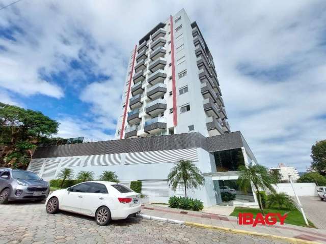 Apartamento com 2 quartos para alugar na Servidão Antônio Cipriano Pereira, 168, Itacorubi, Florianópolis por R$ 4.000