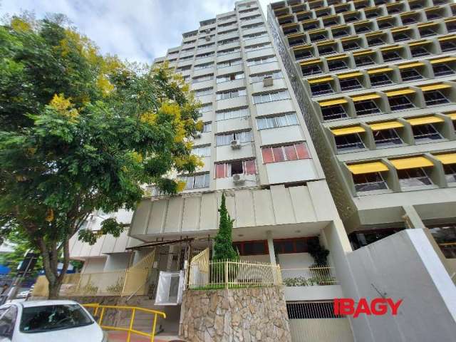 Apartamento com 1 quarto para alugar na Rua Antônio Dib Mussi, 384, Centro, Florianópolis, 49 m2 por R$ 2.300