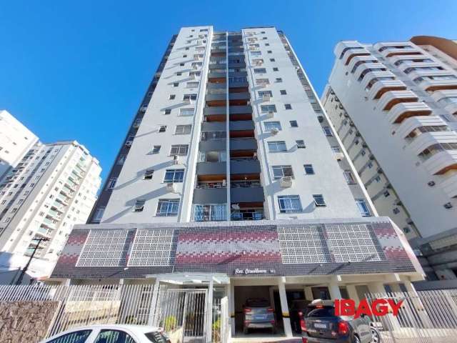 Apartamento com 3 quartos para alugar na Avenida Salvador Di Bernardi, 565, Campinas, São José, 120 m2 por R$ 2.800