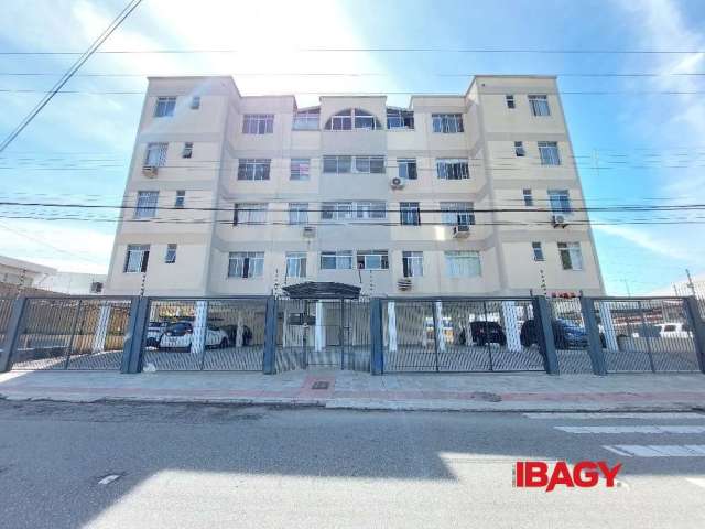 Apartamento com 1 quarto para alugar na Rua João Saturnino Ouriques, 858, Campinas, São José, 42 m2 por R$ 1.500