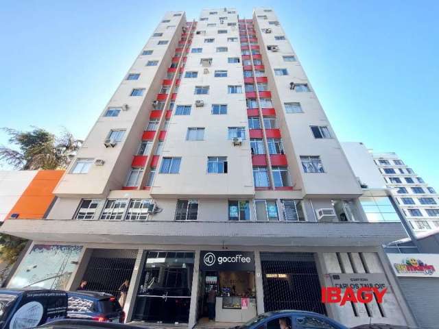 Apartamento com 1 quarto para alugar na Rua Tenente Silveira, 324, Centro, Florianópolis, 55 m2 por R$ 1.800