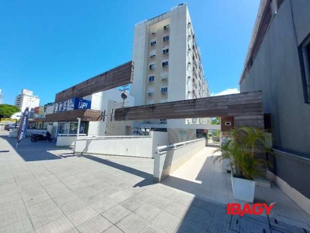 Apartamento com 2 quartos para alugar na Rua Lauro Linhares, 925, Trindade, Florianópolis, 74 m2 por R$ 3.000