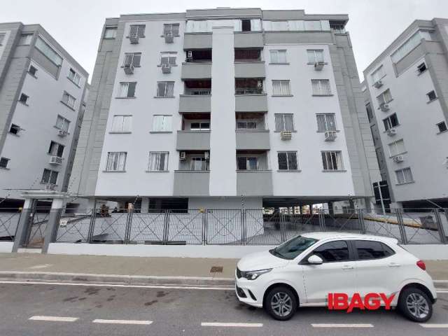 Apartamento com 1 quarto para alugar na Rua Vereador Nagib Jabor, 274, Capoeiras, Florianópolis, 53 m2 por R$ 1.900