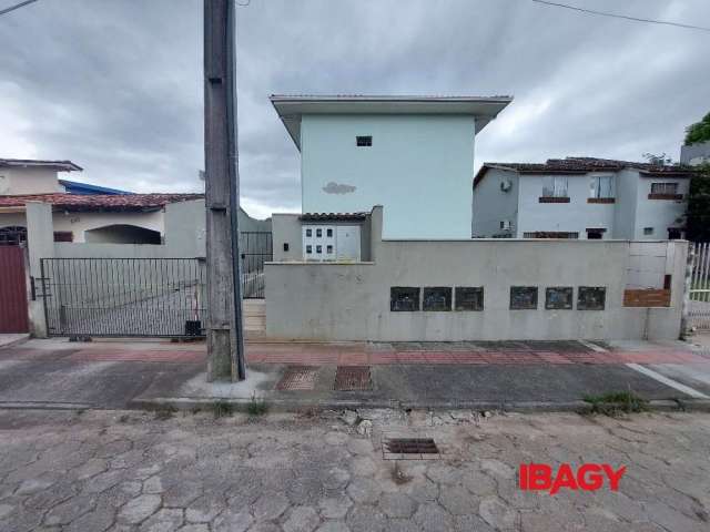 Apartamento com 2 quartos para alugar na Rua Galvão, 459, Carianos, Florianópolis, 43 m2 por R$ 1.950