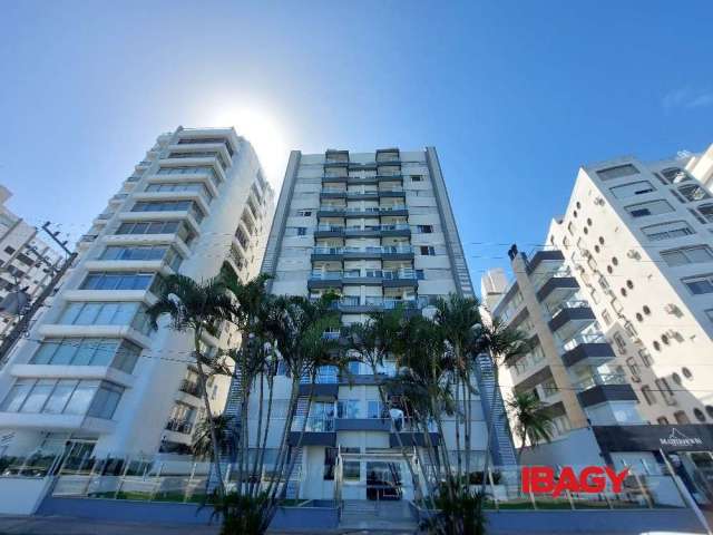 Apartamento com 4 quartos para alugar na Governador Irineu Bornhausen, 3214, Beira Mar, Florianópolis, 131 m2 por R$ 6.500