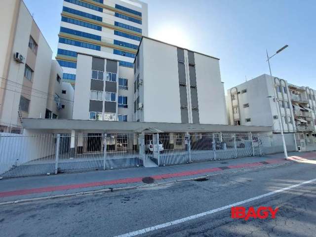 Apartamento com 1 quarto para alugar na Avenida Lédio João Martins, 1127, Kobrasol, São José, 40 m2 por R$ 1.950