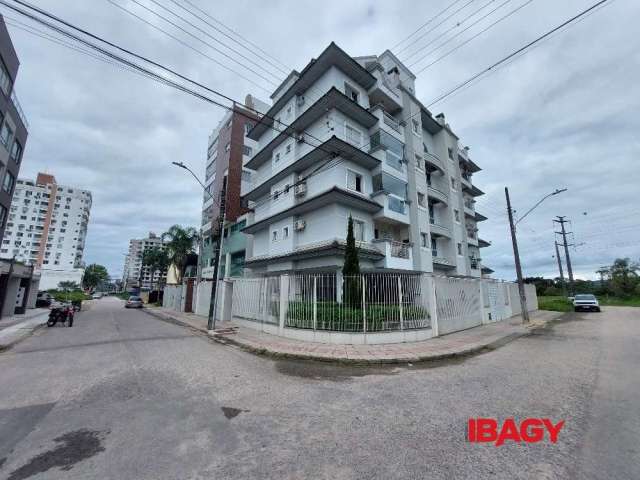 Apartamento com 3 quartos para alugar na dos Beija-Flores, 145, Pedra Branca, Palhoça, 80 m2 por R$ 2.350