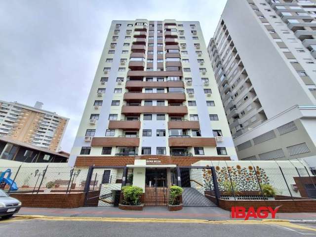 Apartamento com 2 quartos para alugar na Rua Elizeu Di Bernardi, 604, Campinas, São José, 77 m2 por R$ 2.600