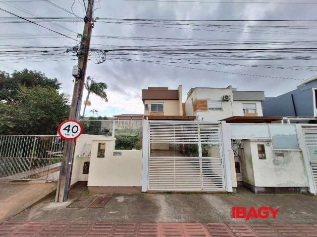 Casa com 3 quartos para alugar na Nova Esperança, 496, Campeche, Florianópolis, 150 m2 por R$ 5.600