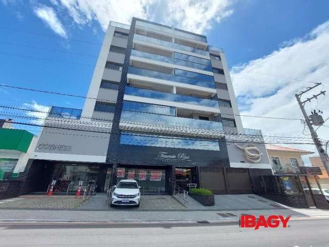 Apartamento com 2 quartos para alugar na Rua Domingos Filomeno, 108, Praia Comprida, São José, 61 m2 por R$ 3.000