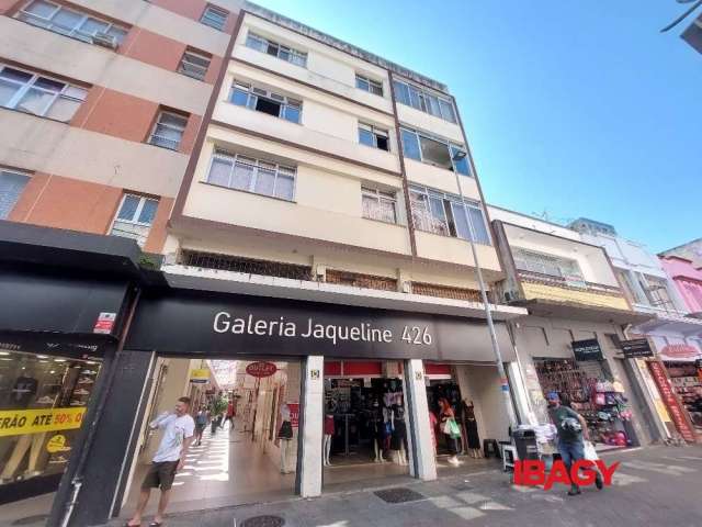 Sala comercial com 2 salas para alugar na Rua Conselheiro Mafra, 426, Centro, Florianópolis, 30 m2 por R$ 750