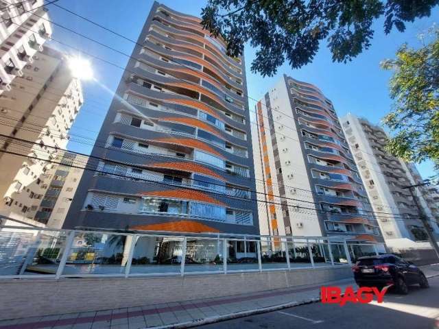 Apartamento com 3 quartos para alugar na Rua Presidente Coutinho, 511, Centro, Florianópolis, 113 m2 por R$ 4.500