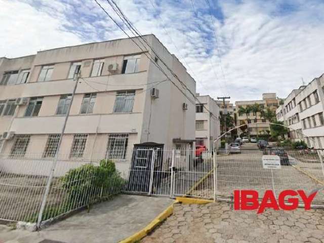 Apartamento com 2 quartos para alugar na Rua Evaldo Schaeffer, 422, Jardim Atlântico, Florianópolis, 45 m2 por R$ 1.100