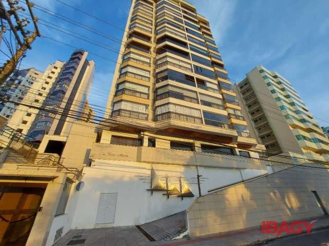 Apartamento com 3 quartos para alugar na Rua Rui Barbosa, 46, Agronômica, Florianópolis, 133 m2 por R$ 5.000