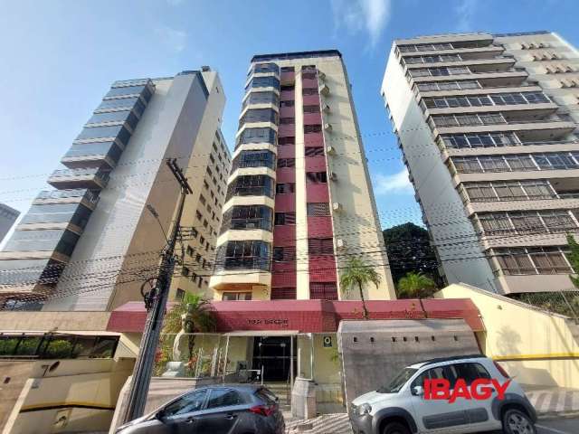 Apartamento com 3 quartos para alugar na Rua Altamiro Guimarães, 321, Centro, Florianópolis, 110 m2 por R$ 4.200