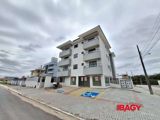 Apartamento com 2 quartos para alugar na Avenida Nelson Baltazar Schütz, 516, Aririu, Palhoça, 48 m2 por R$ 1.800