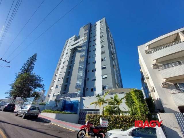 Apartamento com 2 quartos para alugar na Rua Gisela, 905, Barreiros, São José, 68 m2 por R$ 2.400