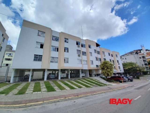 Apartamento com 1 quarto para alugar na Avenida César Seara, 84, Carvoeira, Florianópolis, 42 m2 por R$ 2.000