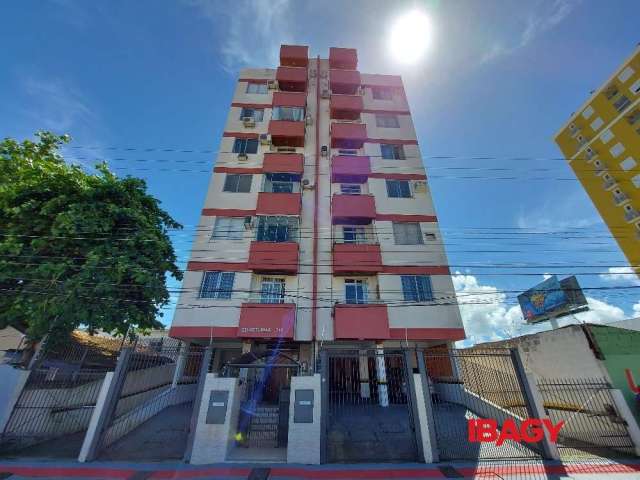 Apartamento com 1 quarto para alugar na Rua João Saturnino Ouriques, 712, Campinas, São José, 44 m2 por R$ 1.750